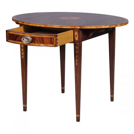 Pembroke Drop-Leaf Table "Wellingborough"