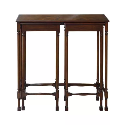 "Set of 3 Tables" - Kleiner Tisch in Burl