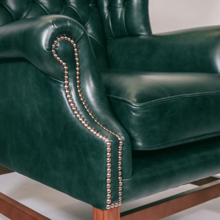 Abgebildet in Legacy Hunter Leder