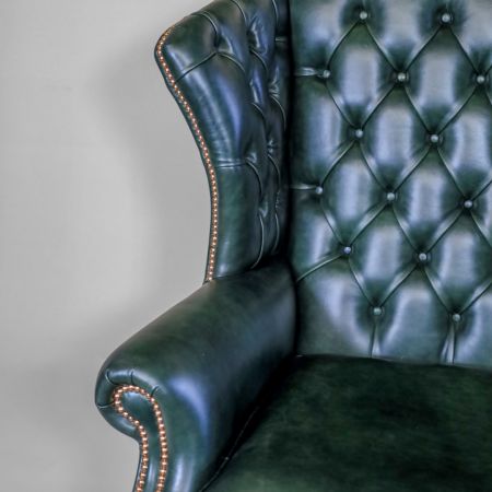 Abgebildet in Legacy Hunter Leder