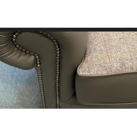 "Nora Country" Chesterfield Sofa original 2-Sitzer Echtleder