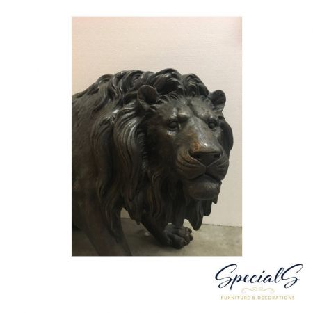 "Zwei sitzende Löwen" Bronzefigur