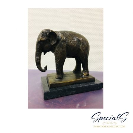 "Elefant auf Marmorsockel stehend" Bronzefigur