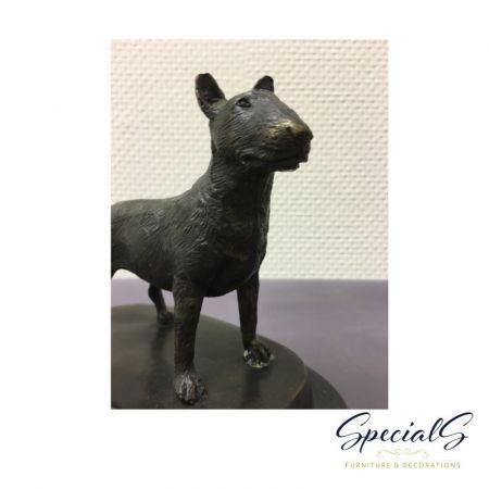 "Englischer Bull Terrier auf Marmorsockel" Bronzefigur