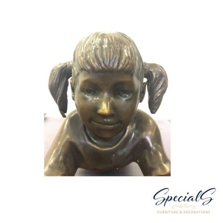 "Lesendes Mädchen" Bronzefigur