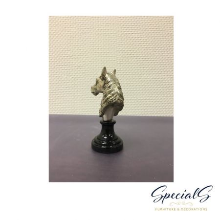 "Pferdekopf" vernickelte Bronzefigur mit handbemalten Details