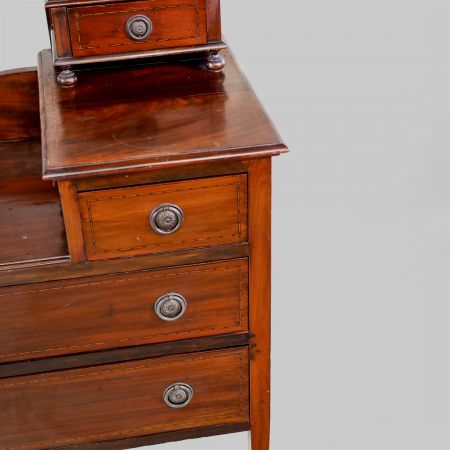 Edwardian Mahogany Dressing Table