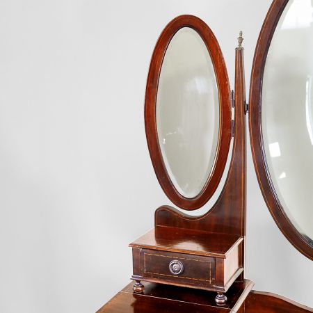 Edwardian Mahogany Dressing Table