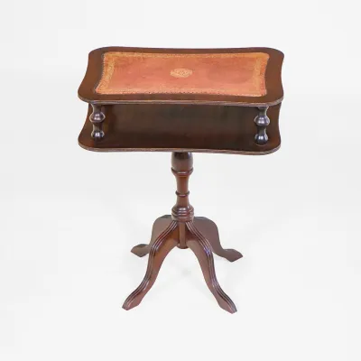 Dekorativer Beistelltisch