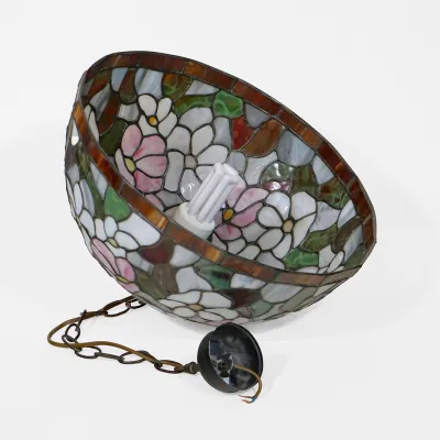Vintage Tiffany Deckenlampe mit floralen Motiven – Bleiglas & Zinn, Ø 41 cm
