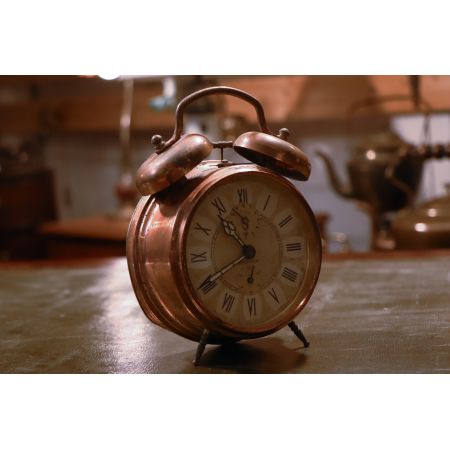 Vintage Doppelglockenwecker, römisches Zifferblatt