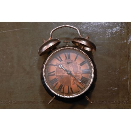 Vintage Wecker mit römischem Zifferblatt