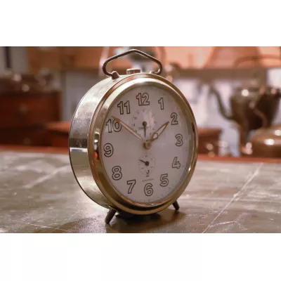 Vintage Wecker in Gold
