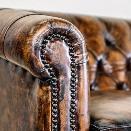 "Victorian Club" 2-Sitzer Original englisches Chesterfield Sofa Sofort Lieferbar