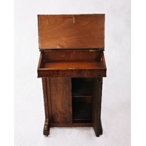 Kleiner Sekretär Davenport