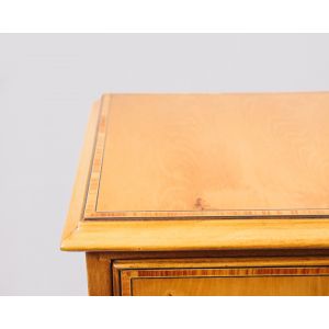 "Eibe Kommode Sonderanfertigung" - ebenfalls in Mahagoni erhältlich