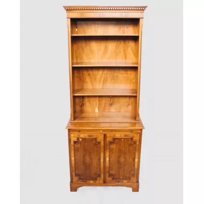"Bookcase" Wohnzimmerschrank Barschrank Eibe