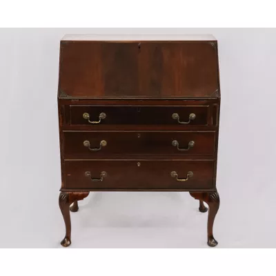 Eleganter Sekretär mit Cabriole Legs