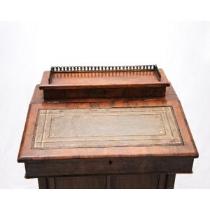 Kleiner Sekretär Davenport