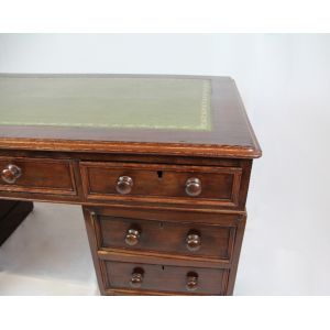 Antiker Schreibtisch aus Mahagoni, England 1860