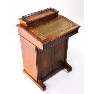 Kleiner Sekretär Davenport