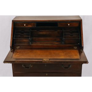 Eleganter Sekretär mit Cabriole Legs