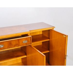 Nobles Heldense Breakfront Sideboard, Eibe - sofort lieferbar