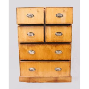 "Eibe Kommode Sonderanfertigung" - ebenfalls in Mahagoni erhältlich