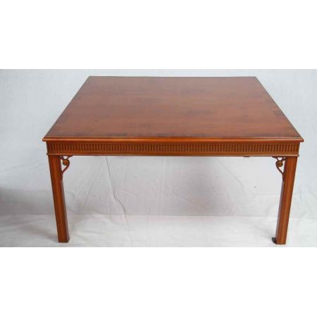 "Couchtisch Sofatisch in Eibe"