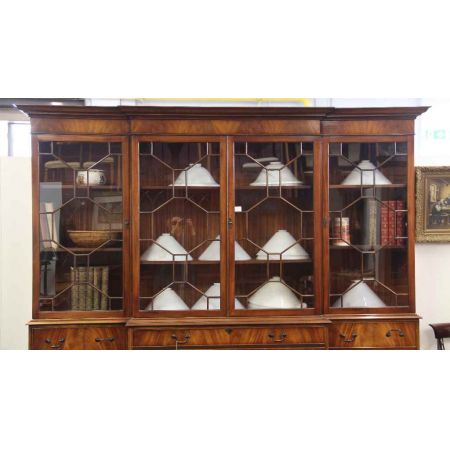 "Breakfront" Vitrineschrank Bücherschrank aus Mahagoni