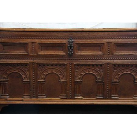 Massive Truhe Hochzeitstruhe massive Eiche