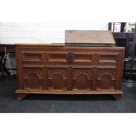 Massive Truhe Hochzeitstruhe massive Eiche