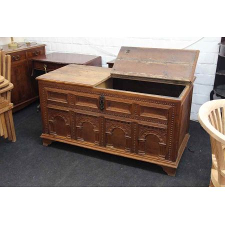 Massive Truhe Hochzeitstruhe massive Eiche