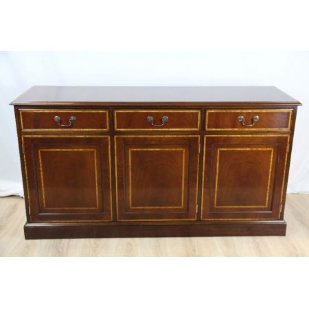 Sideboard aus Mahagoni mit Bandintarsien