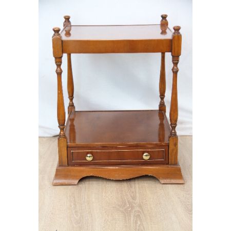 Lamp Table, Beistelltisch, Sofatisch in Eibe mit zwei Etagen