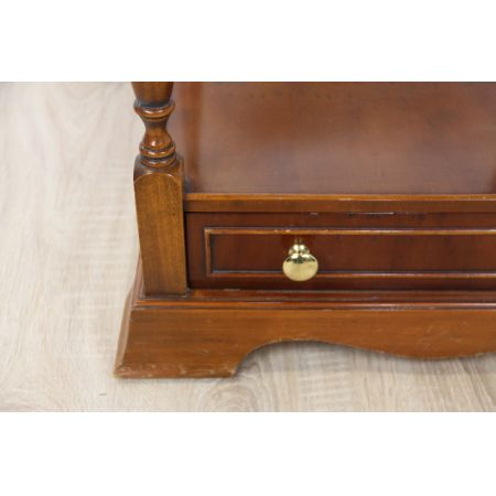 Lamp Table, Beistelltisch, Sofatisch in Eibe mit zwei Etagen