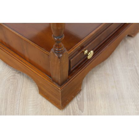 Lamp Table, Beistelltisch, Sofatisch in Eibe mit zwei Etagen