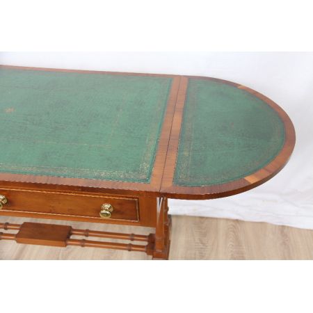 Schreibtisch aus Eibe / Ladies desk mit grünem Leder