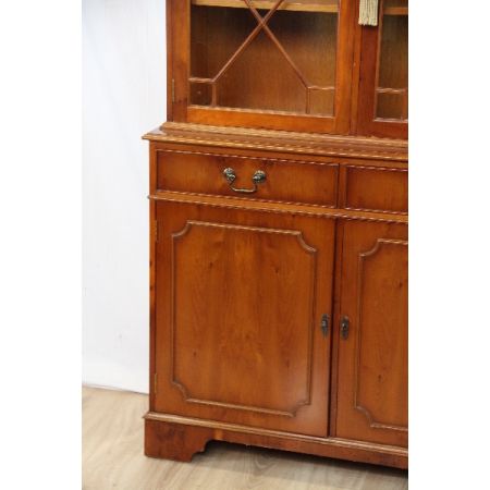 Elegante Regency Style Bookcase, Vitrine aus Eibenholz