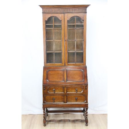 Antiker Aufsatzsekretär aus massivem Eichenholz im Jacobean Stil