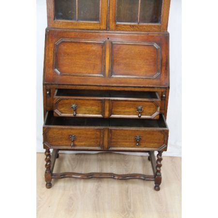 Antiker Aufsatzsekretär aus massivem Eichenholz im Jacobean Stil