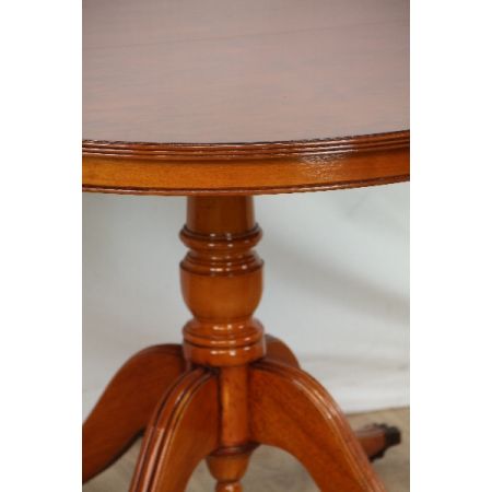 Esstisch  Eibe aussziehbar  Pillartable Patina