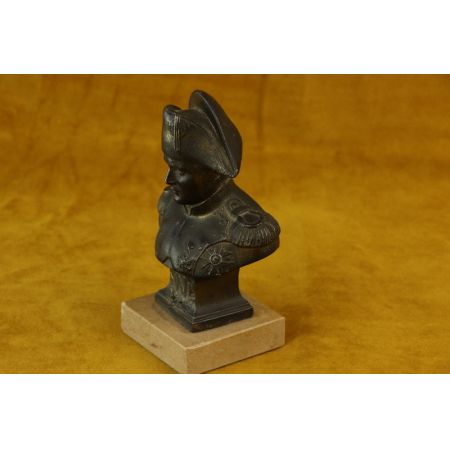 Figur Napoleon Schwarz auf Sockel