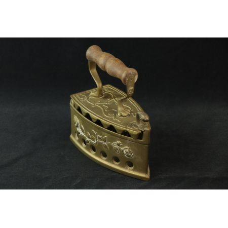 Bügeleisen  Messing  France  Konfektdose