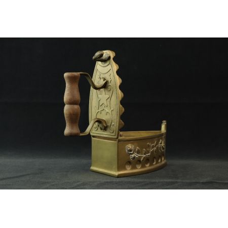 Bügeleisen  Messing  France  Konfektdose