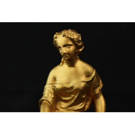 Figur Frau Gold mit Sense  France