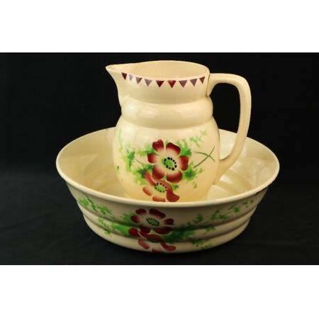 Porzellan Set Kanne und Schale mit Blumen verziert