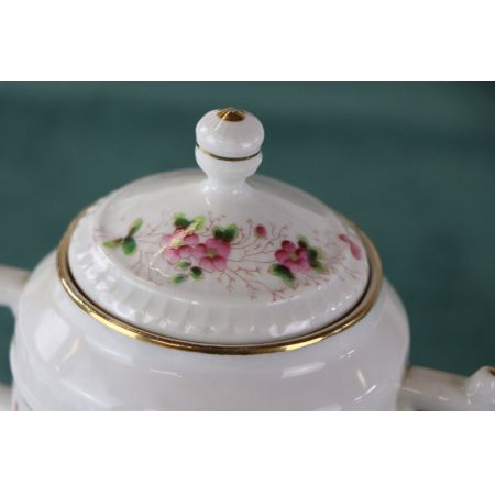 Antiker Behälter aus Porzellan mit floraler Bemalung, Goldrand