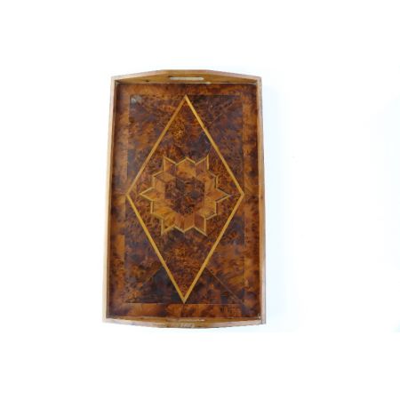 Antikes Holztablett mit Ornament, Intarsien