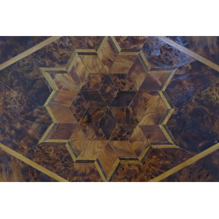 Antikes Holztablett mit Ornament, Intarsien